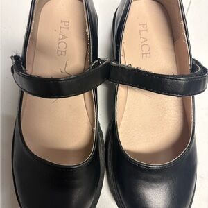The Children's Place Black Mary Jane Dress Shoes with Hook Strap